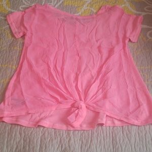 Elizabeth and James Top